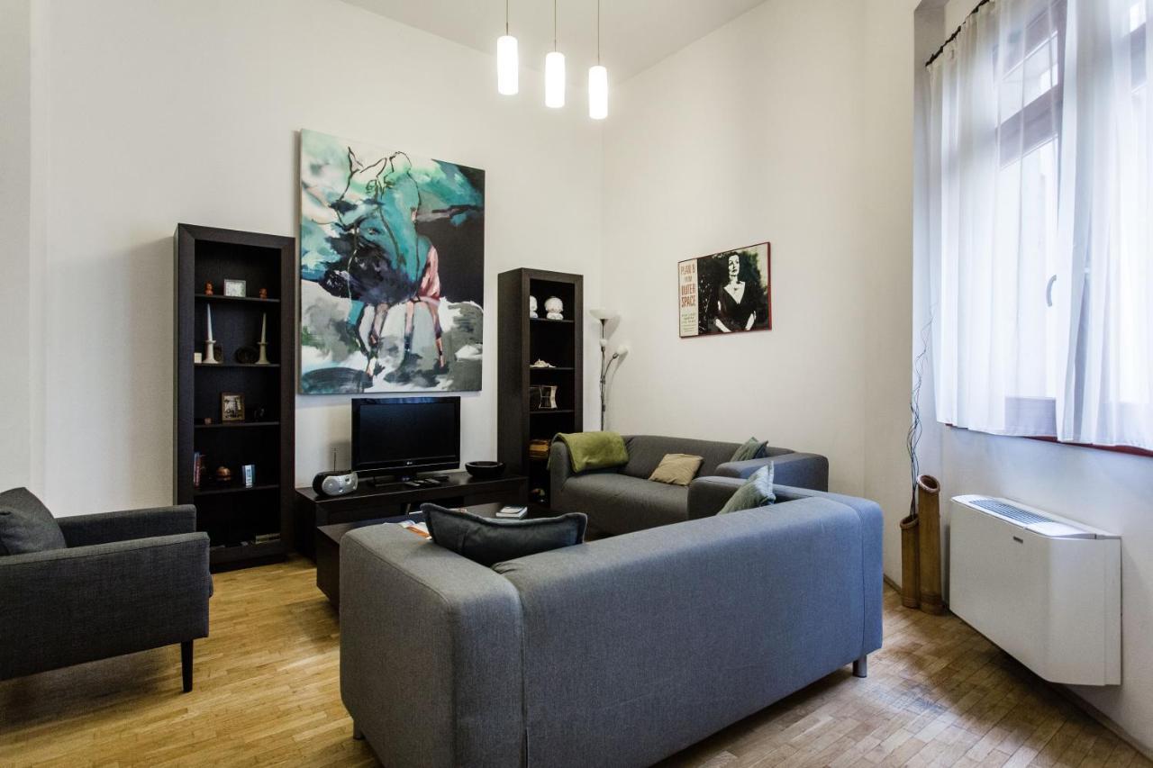 Family Suite By Heroes' Square Budapest Exterior foto